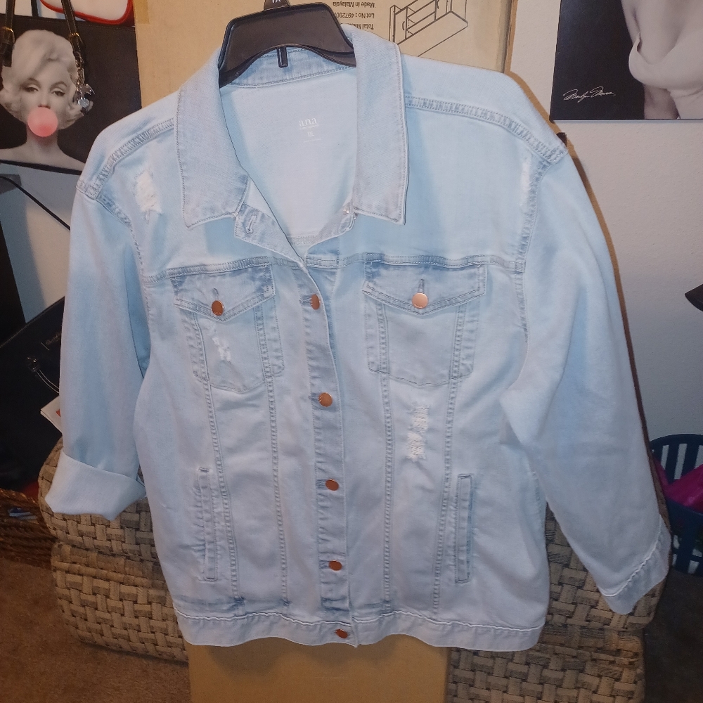 New blue jean jacket by Ana.